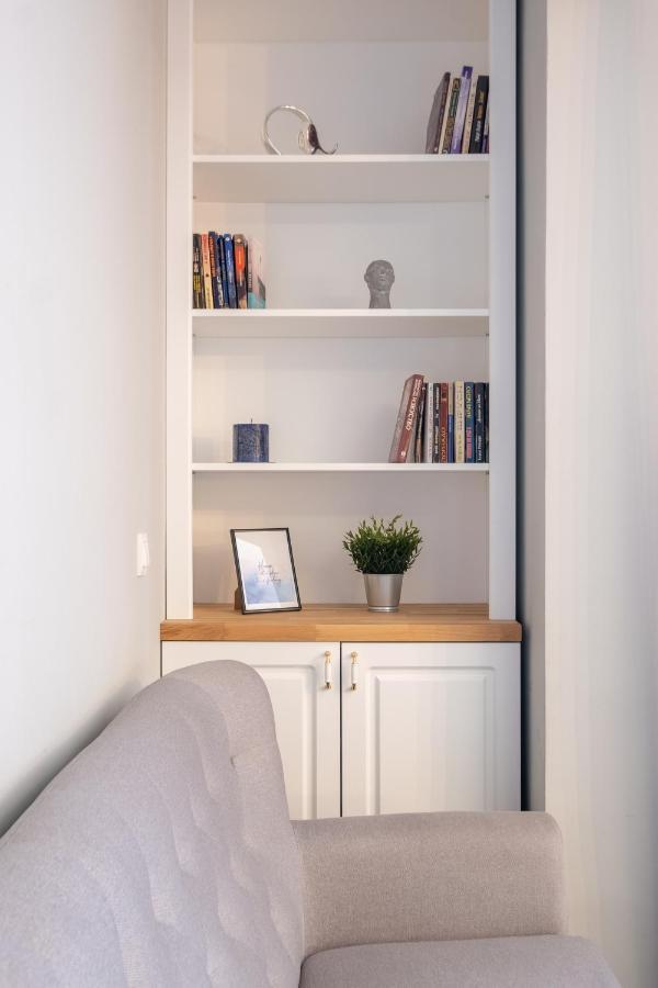 Designer & Cozy 2Bd Flat With A Parking In The City Center By Flat Mаnager Sofia Extérieur photo