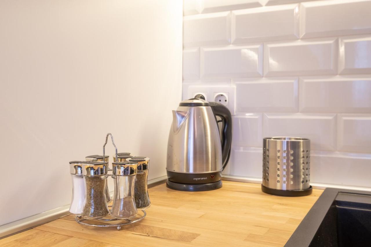 Designer & Cozy 2Bd Flat With A Parking In The City Center By Flat Mаnager Sofia Extérieur photo